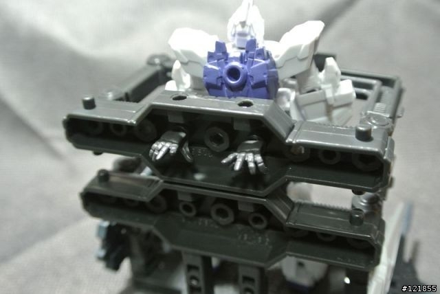 [開箱] Assault Kingdom Vol.01 鋼彈超可動