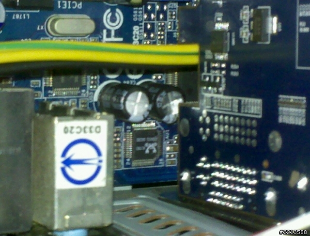 主機板電容可以繼續用嗎