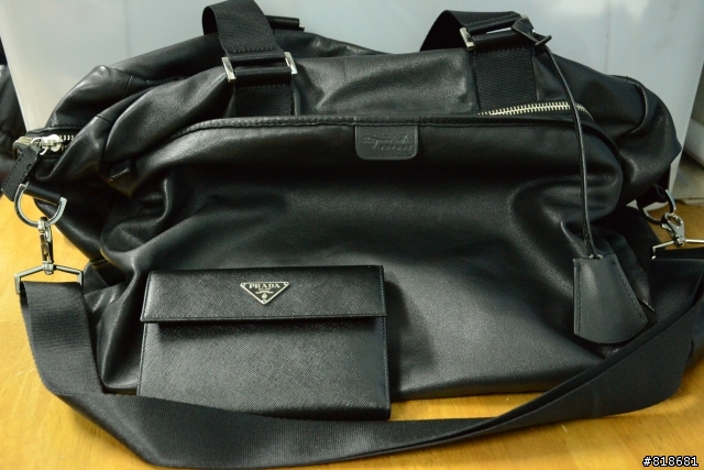 【分享】 PRADA Saffiano系列經典三角 防刮牛皮中夾