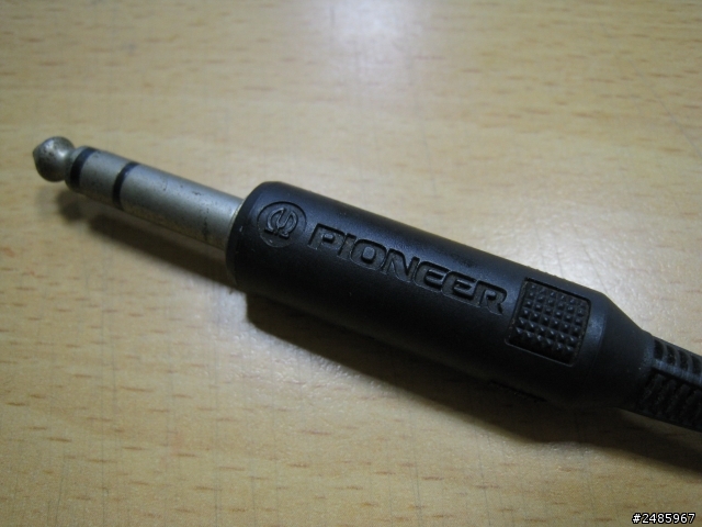 請問有玩耳機的大大鑑定一下這款PIONEER是什麼年代的?