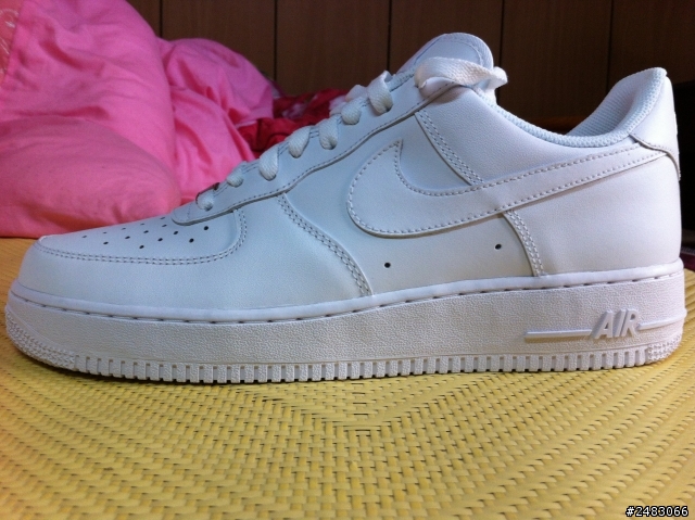 請專家幫我鑑定這雙 NIKE AIR FORCE 1 全白 平滑皮