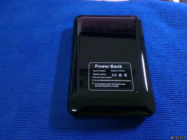 AILI 新一代 18650行動電源盒開箱