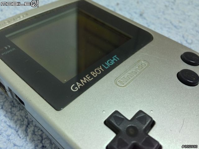 回味七年級的感動.想念畢業旅行的激情-GAMEBOY Light再開箱