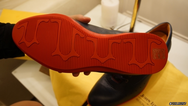 [開箱] John Lobb x ASTON MARTIN 急速滿足