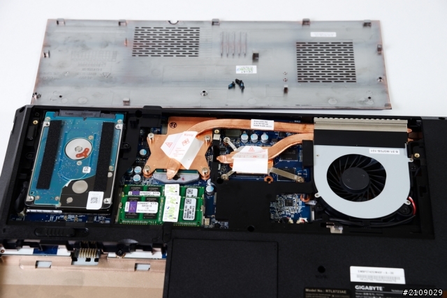 [開箱]取代桌機的筆電高CP值電競筆電-Gigabyte P2742G