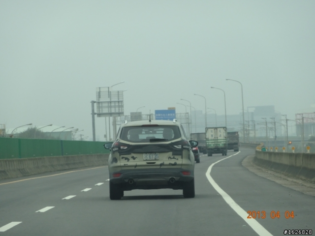猜一猜是誰家的偽裝車
