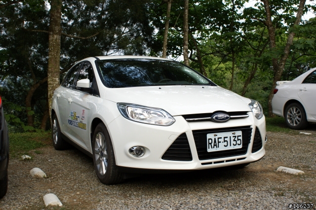 與 4D 1.6 FORD Focus 一起開往天空之城的免費一日遊