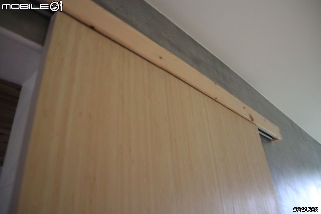 [開箱文] 簡約、原木、自我設計風格之我的家-102/4/24更新完成