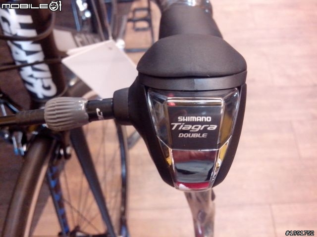 Giant  Composite 3  開箱文