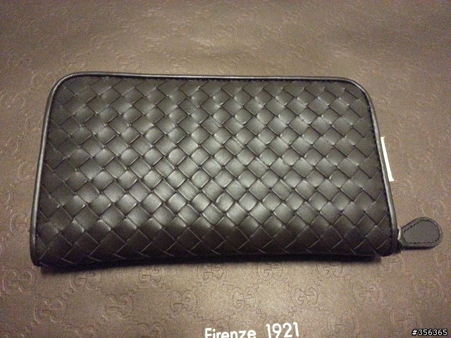 BOTTEGA VENETA 編織拉鍊長夾開箱