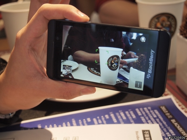 體驗BlackBerry Z10，初心者也可以輕鬆上手 :D