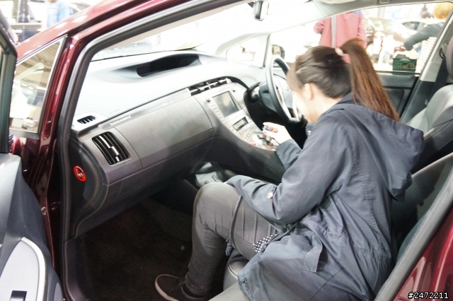 汽電車?油電車?新的科技~~可充電可加油(GAS= =?)