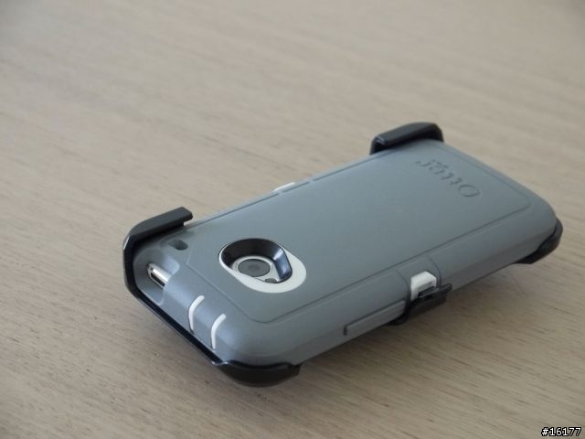[分享] 男人的套，Otterbox Defender Series Case for HTC One 保護套