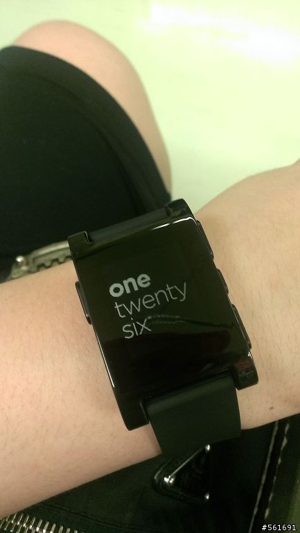 [開箱文]Pebble watch(智慧型手錶)