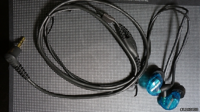 C710 Sorry，最後選擇了SHURE SE215SPE-A 特別版 開箱