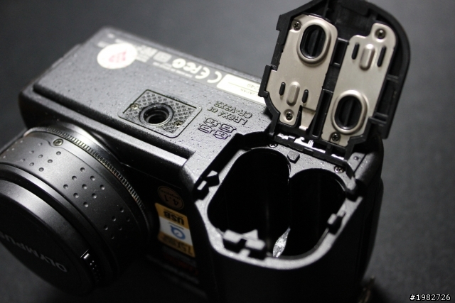 經典銘機 Olympus Camedia C-4040Z 開箱