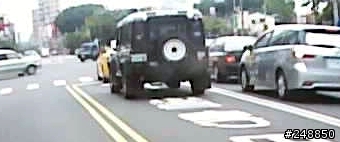 路上遇到的老Land Rover