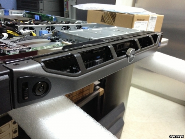 Dell PowerEdge R320伺服器