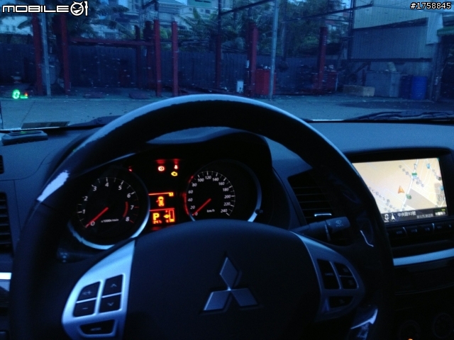 [開箱躍動型] Lancer iO  小白鯊魚 非常不專業開箱