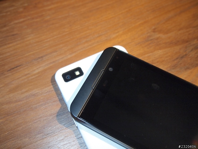 體驗BlackBerry Z10，初心者也可以輕鬆上手 :D