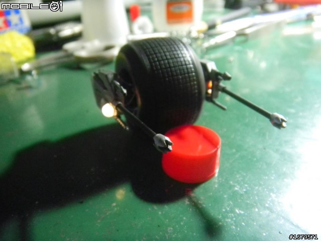 [改造製作分享] 黑暗騎士BAT POD 1/25會”翻輪”的蝙蝠機車