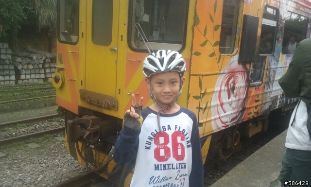 親子單車路線  106 菁桐車站 + 莫內咖啡 [Brompton]