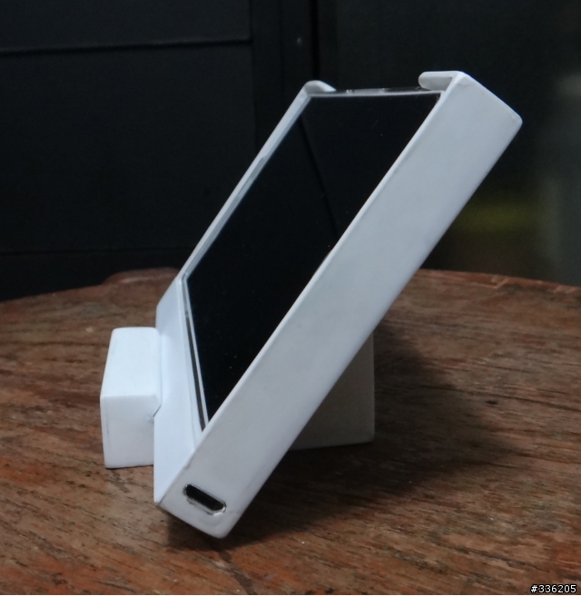我的 SONY XPERIA Z 自製充電底座(2013/04/12完工)