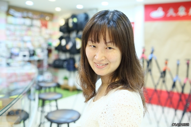 [開箱] 迷你閃光燈 Speedlite 90EX 開箱、簡單實拍心得