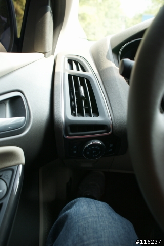 與 4D 1.6 FORD Focus 一起開往天空之城的免費一日遊