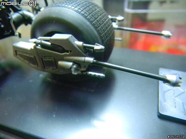 [改造製作分享] 黑暗騎士BAT POD 1/25會”翻輪”的蝙蝠機車