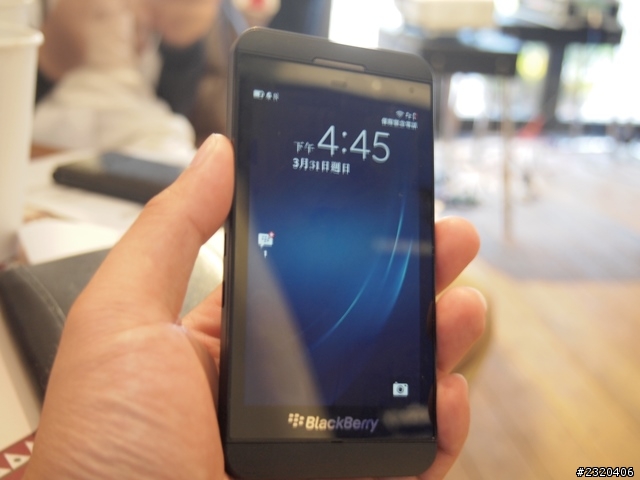 體驗BlackBerry Z10，初心者也可以輕鬆上手 :D