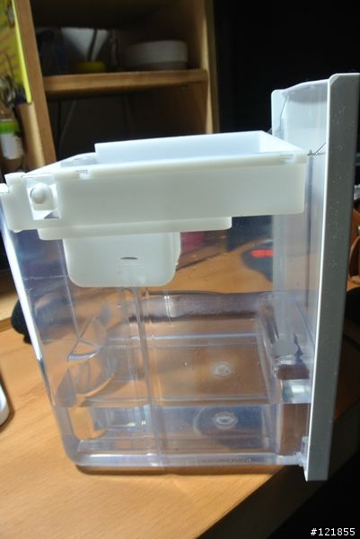 [開箱]威技除濕機WDH-312EA-6R 購入
