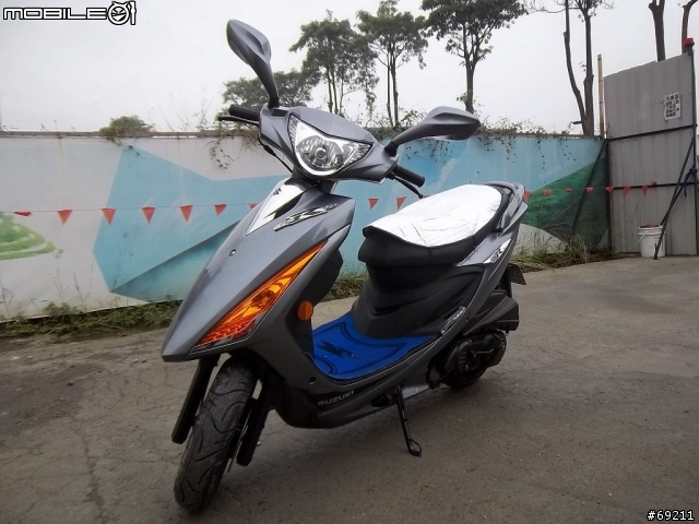 2013 GSR 125尊爵版鐵漢灰 開箱