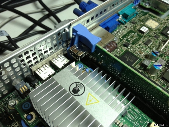 Dell PowerEdge R320伺服器