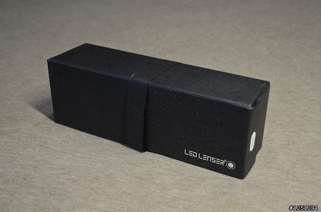 [亂開箱] 德國 LED LENSER M14 調焦手電筒