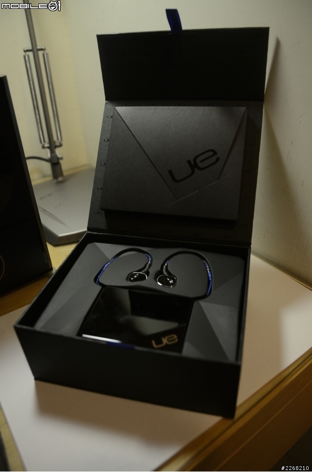 <開箱> UE900 跳坑!