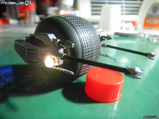 [改造製作分享] 黑暗騎士BAT POD 1/25會”翻輪”的蝙蝠機車