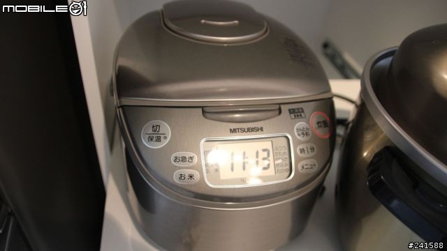 [開箱文] 簡約、原木、自我設計風格之我的家-102/4/24更新完成