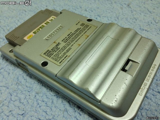 回味七年級的感動.想念畢業旅行的激情-GAMEBOY Light再開箱