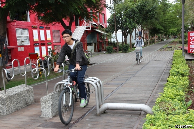全 台 最 美 的 自 行 車 道 -台 東  山 海 鐵 馬 道