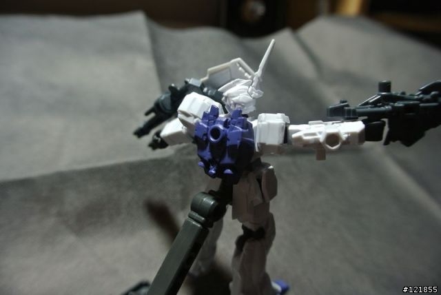 [開箱] Assault Kingdom Vol.01 鋼彈超可動