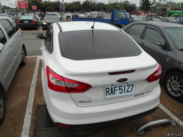 2013 THE ALL-NEW FOCUS 24小時免費開回家 (之短程試駕心得)
