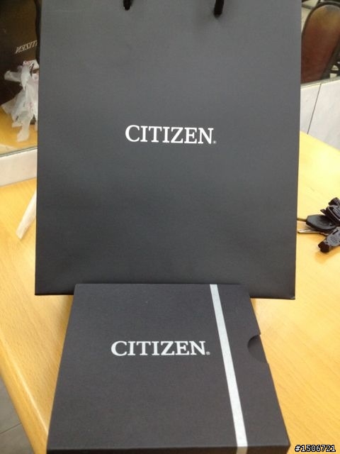 昨天晚上買了人生第一隻錶，Citizen
