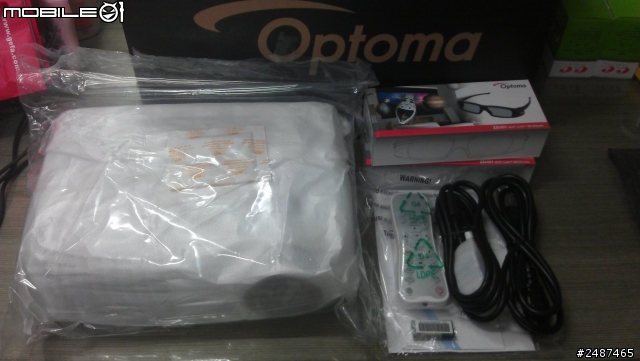 『開箱』Optoma HD25投影機