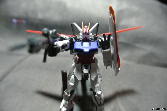 [開箱] Assault Kingdom Vol.01 鋼彈超可動
