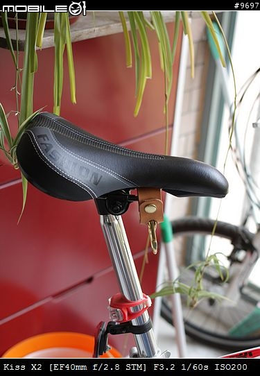 來個不一樣的"皮革製單車掛勾"