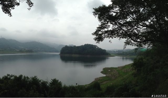 勻淨湖寫生