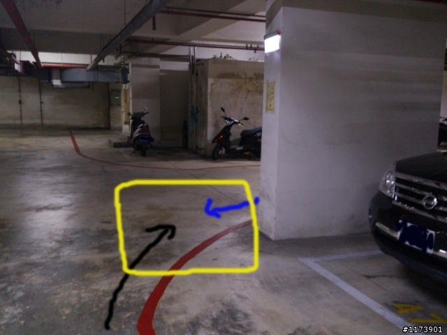 為了閃車而摔車，對方直接走掉...
