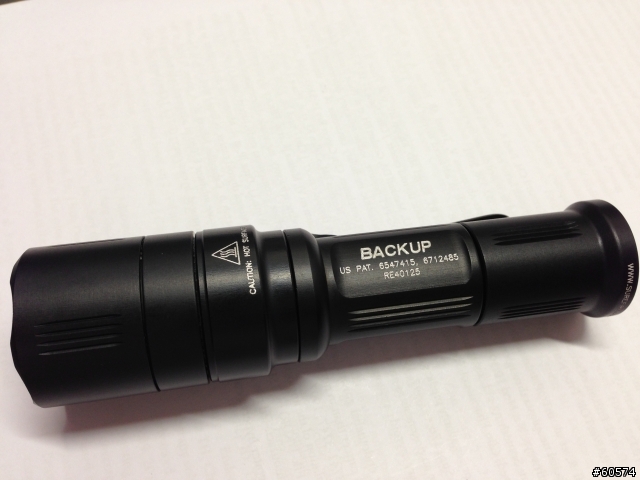 [開箱] 我的第一支隨身手電筒 Surefire EB1C Backup Click Switch with Shroud