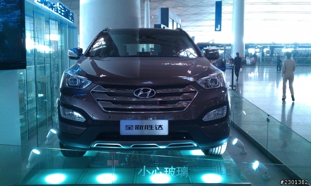 All new  SANTAFE  in 北京首都機場